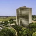 DoubleTree by Hilton Kansas City – Overland Park