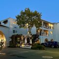 Dry Creek Inn