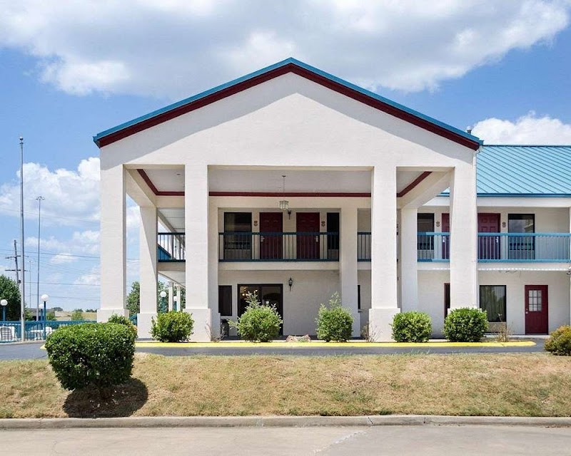 Econo Lodge in Canton, Ohio, United States