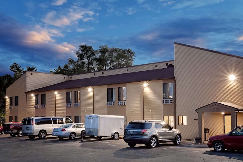 Econo Lodge Canton in North Canton, Ohio, United States