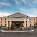Econo Lodge Inn & Suites