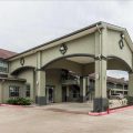 Econo Lodge Inn & Suites Bridge City