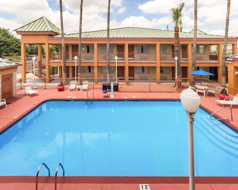 Econo Lodge Inn & Suites Eagle Pass in Eagle Pass, Texas, United States