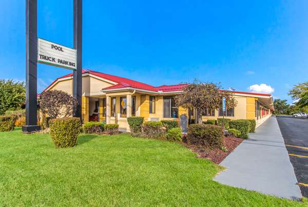 Econo Lodge Norwalk in Norwalk, Ohio, United States