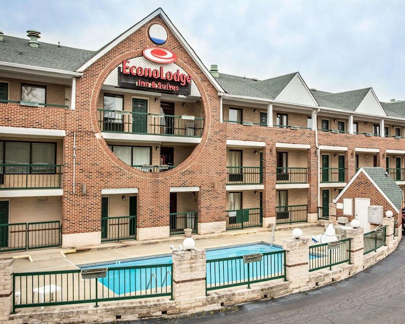Econo Lodge & Suites Lake Norman in Cornelius, North Carolina, United States