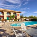Executive Inn & Suites