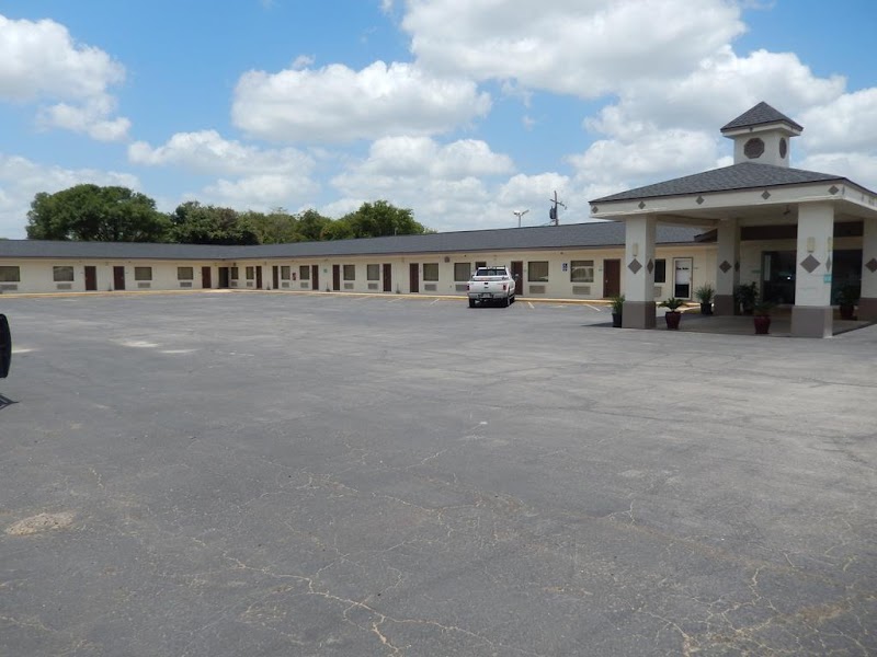 Executive Inn & Suites in Pearsall, Texas, United States