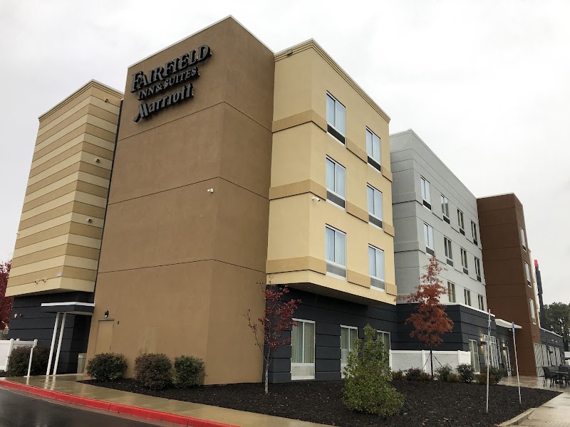 Fairfield Inn & Suites by Marriott Macon in Macon, Georgia, United States