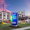 Holiday Inn Express Hutchinson