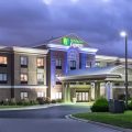 Holiday Inn Express Kansas City – at the Legends