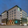 Holiday Inn Express Milwaukee Downtown