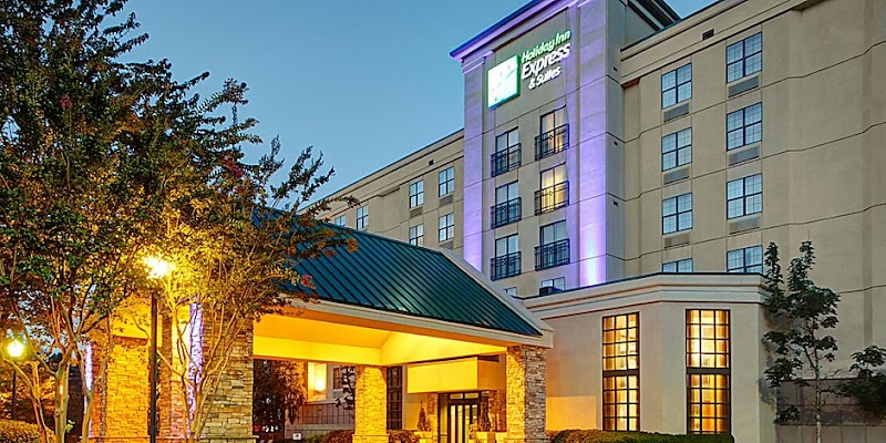 Holiday Inn Express & Suites Atlanta Buckhead Area in Brookhaven, Georgia, United States