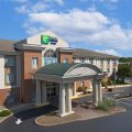 Holiday Inn Express & Suites Chambersburg