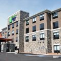 Holiday Inn Express & Suites Clarion