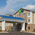 Holiday Inn Express & Suites Clarksville
