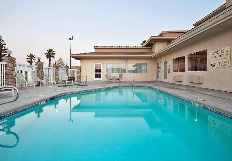 Holiday Inn Express & Suites Corning in Corning, California, United States