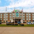 Holiday Inn Express & Suites Corsicana
