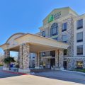 Holiday Inn Express & Suites Dallas South – DeSoto