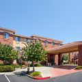Holiday Inn Express & Suites Davis – University Area