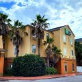 Holiday Inn Express & Suites Destin E – Commons Mall Area