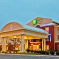 Holiday Inn Express & Suites Dickson