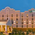 Holiday Inn Express & Suites Greenwood