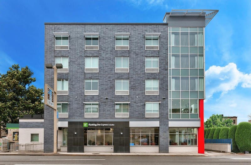Holiday Inn Express & Suites Jersey City - Holland Tunnel in Jersey City, New Jersey, United States