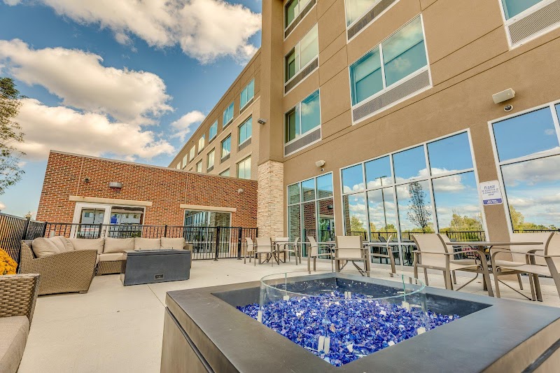 Holiday Inn Express & Suites Lansing-Okemos in Lansing, Michigan, United States