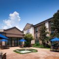 Holiday Inn Express & Suites New Orleans Airport South