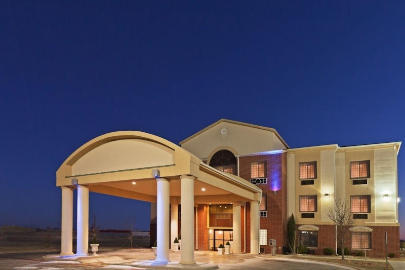 Holiday Inn Express & Suites Plainview in Plainview, Texas, United States