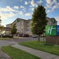 Holiday Inn Express & Suites Rogers
