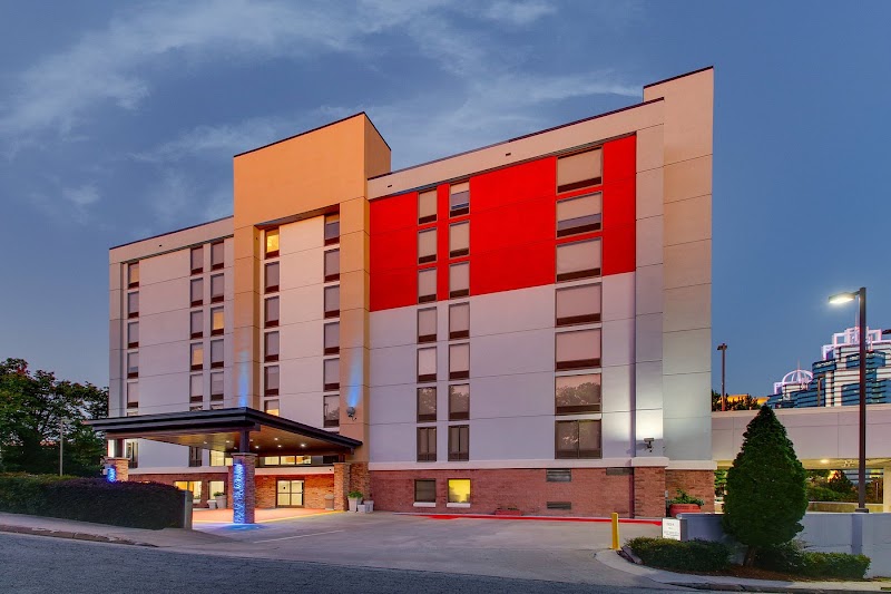Holiday Inn & Suites Atlanta Perimeter - Dunwoody in Brookhaven, Georgia, United States
