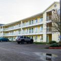 HomeTowne Studios by Red Roof Salem, OR