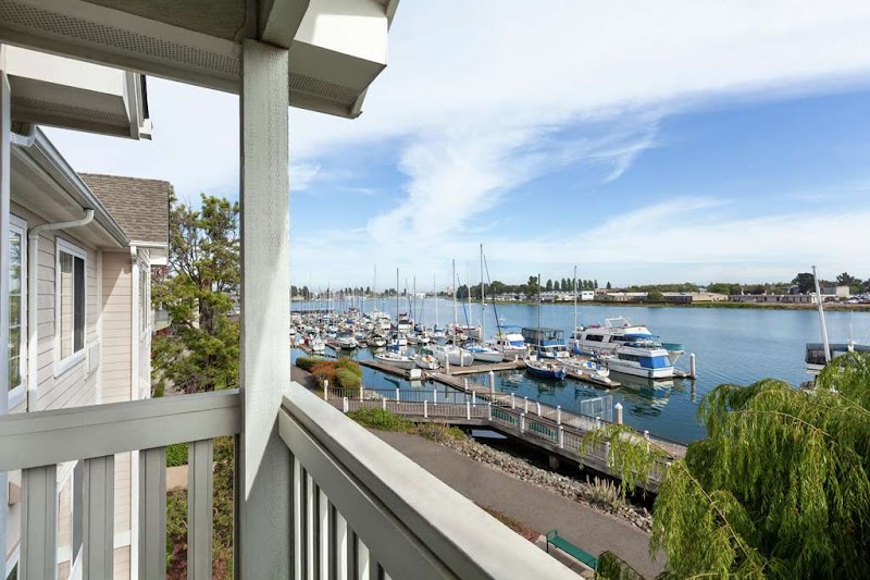 Homewood Suites by Hilton Oakland-Waterfront in Oakland, California, United States