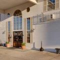 Howard Johnson by Wyndham Branson
