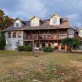 Hummingbird Inn