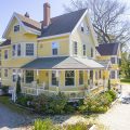 Inn at the Oaks