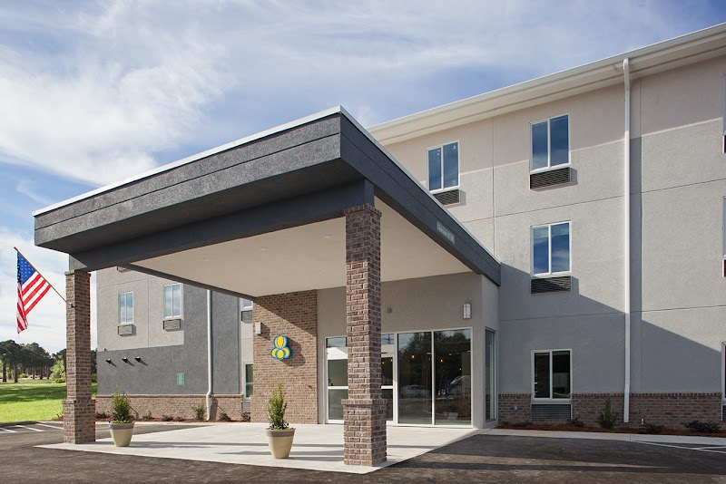 Iris Garden Inn in Garden City, Georgia, United States