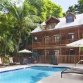 Island City House Hotel