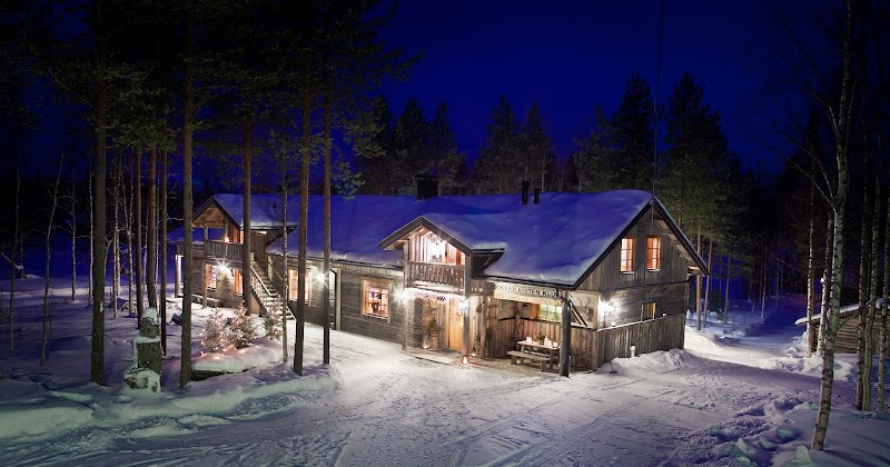 Isokenkäisten Klubi in Kuusamo, Finland