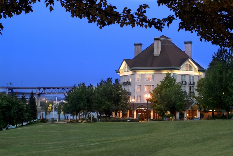 Kimpton RiverPlace Hotel in Portland, Oregon, United States