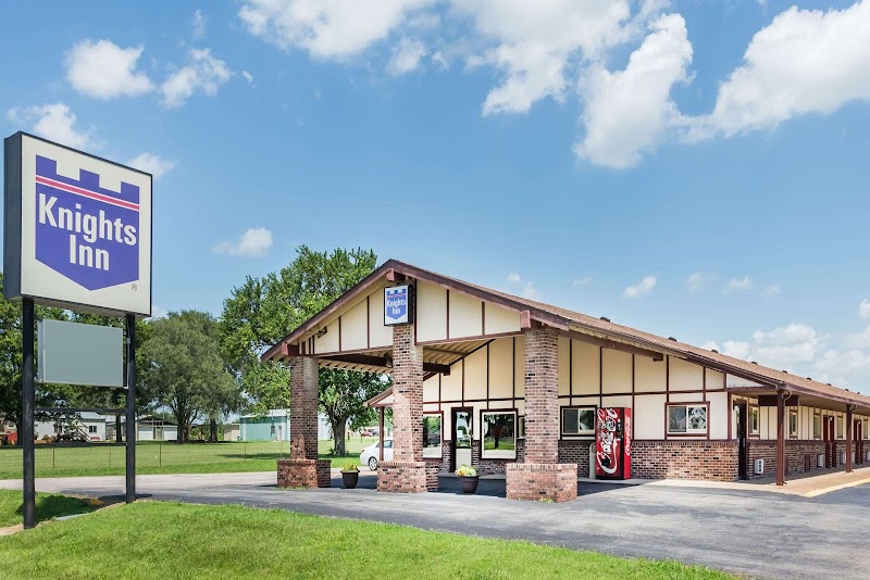 Knights Inn Chanute in Chanute, Kansas, United States