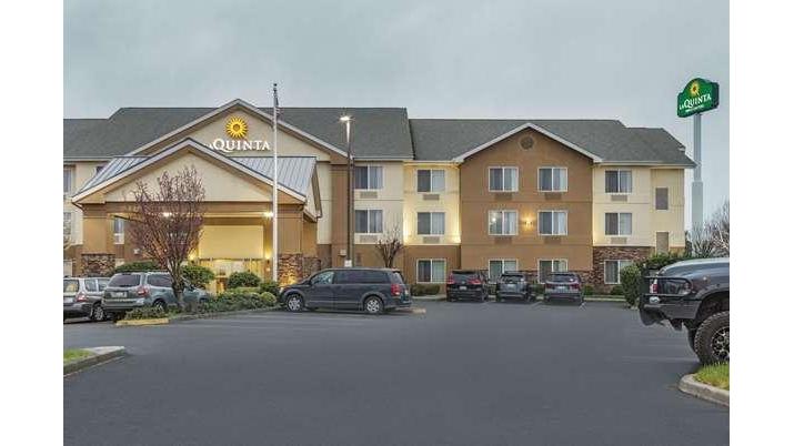 La Quinta Inn & Suites by Wyndham Central Point - Medford in Central Point, Oregon, United States