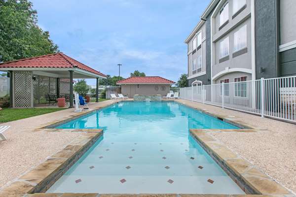 La Quinta Inn & Suites by Wyndham Fredericksburg in Fredericksburg, Texas, United States