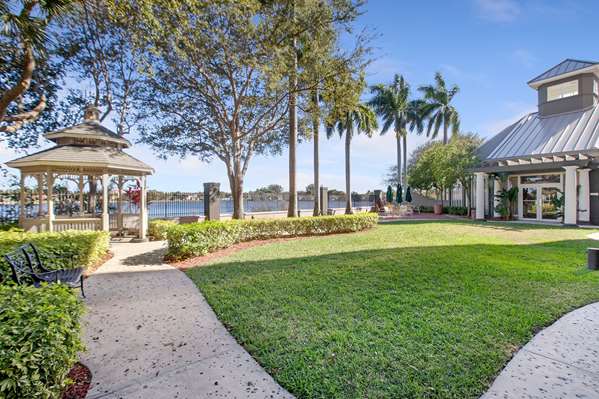 La Quinta Inn & Suites by Wyndham Ft. Lauderdale Airport in Hollywood, Florida, United States