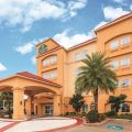 La Quinta Inn & Suites by Wyndham Houston Bush Intl Airport E