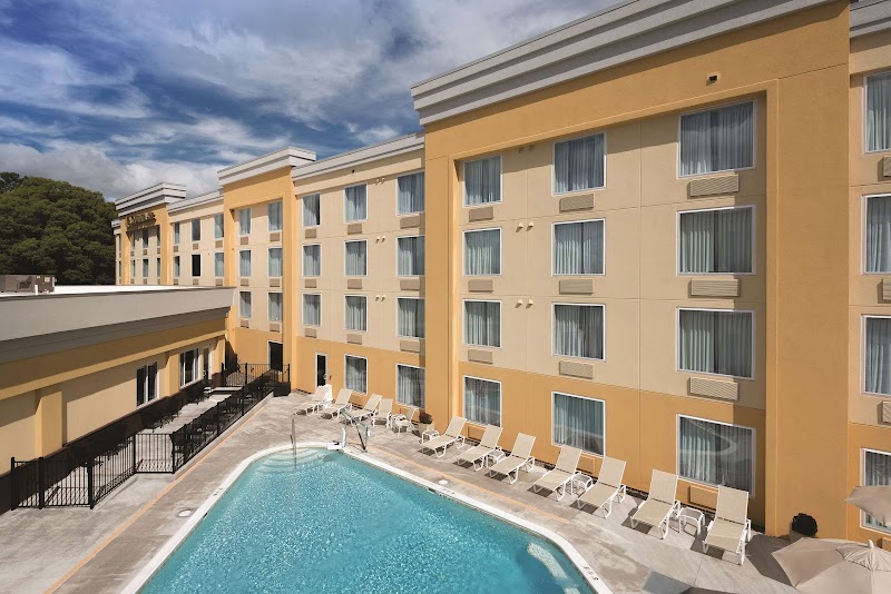 La Quinta Inn & Suites by Wyndham Lynchburg at Liberty Univ. in Lynchburg, Virginia, United States
