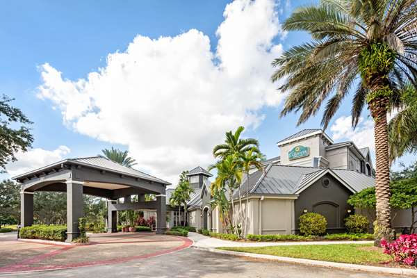 La Quinta Inn & Suites by Wyndham Plantation at Peters Rd in Plantation, Florida, United States