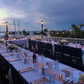 Laishley Crab House Suites