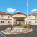 Lake Mills Hotel
